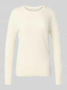 Gebreide pullover met kabelpatroon