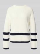 Gebreide pullover met ronde hals, model 'VINIAH'