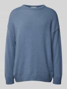 Gebreide pullover met extra brede schouders, model 'MALIO'