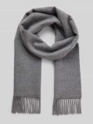 Wollen sjaal met franjes