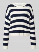 Gebreide pullover met ronde hals