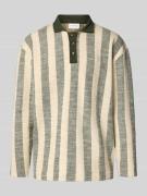 Gebreide pullover met labelstitching