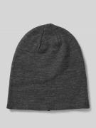 Muts met labeldetail, model 'ECLIPSE'