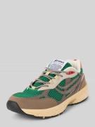 Sneakers met vetersluiting