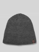 Muts met labeldetail, model 'WILBERT'