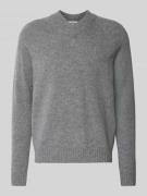 Gebreide pullover met ribboorden, model 'NUMIR'