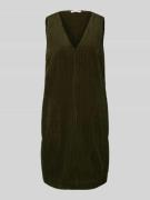 Knielange jurk van corduroy met V-hals