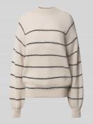 Oversized gebreide pullover met opstaande kraag, model 'LARELY'