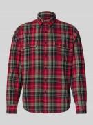 Classic fit vrijetijdsoverhemd met kentkraag en borstzakken