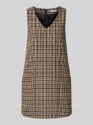 Nauwsluitende vrijetijdsjurk van zuivere wol