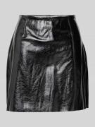 Minirok in lakleerlook, model 'NELLY'