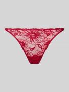 String met semi-transparant kantmotief