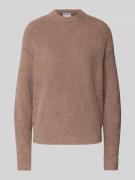 Gebreide pullover met extra brede schouders