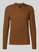 Gebreide pullover met ribboorden