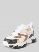 Sneakers met vetersluiting