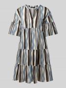 Knielange jurk met tuniekkraag, model 'ELY'