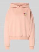 Hoodie met motiefprint en extra brede schouders