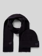 Set van sjaal en muts met cadeaubox