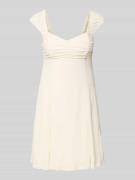 Getailleerde mini-jurk met plooien, model 'HELDA'