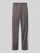 Straight fit sweatpants met logostitching, model 'Firebird'