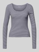 Slim fit shirt met lange mouwen en diepe ronde hals