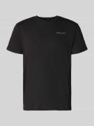 Slim fit T-shirt van puur katoen, model 'LINEAR CHEST TEE'