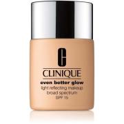 Clinique Even Better Even Better Glow Light Reflecting Makeup Spf