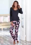 NU 25% KORTING: Lascana Pyjama met bloemmotief en kanten details (2-de...