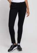 NU 20% KORTING: TOMMY JEANS Skinny fit jeans met stretch, voor perfect...