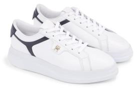 NU 20% KORTING: Tommy Hilfiger Plateausneakers POINTY COURT SNEAKER