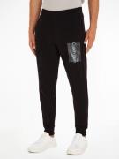 NU 20% KORTING: Calvin Klein Sweatpants WAVE LINES HERO LOGO SWEATPANT...