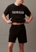 Calvin Klein T-shirt S/S CREW NECK met een logo-opschrift op borsthoog...