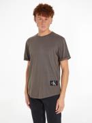 NU 20% KORTING: Calvin Klein T-shirt WASHED MONOLOGO BADGE TEE