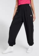 NU 20% KORTING: adidas Originals Sportbroek ESS BYFR JOGGER (1-delig)