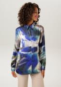 Aniston CASUAL Overhemdblouse met harmonieuze batikprint