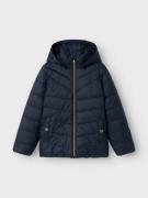 NU 20% KORTING: Name It Gewatteerde jas NKFMONAY JACKET PB