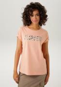 NU 20% KORTING: Aniston CASUAL T-shirt met bloeiende tekst op de voork...