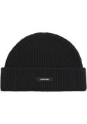 NU 20% KORTING: Calvin Klein Beanie WOOL DOCKER BEANIE met leren merkl...