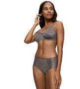 NU 20% KORTING: Triumph Slip Essential Minimizer T Hipster X