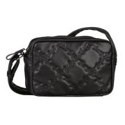 Tom Tailor Handtas Tarina met een moderne logo-tekststepping in een za...