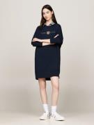 Tommy Jeans Curve Jerseyjurk TJW CREST LINEAR CREW DRESS EXT in grote ...