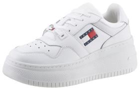 TOMMY JEANS Plateausneakers TJW RETRO BASKET FLATFORM ESS met logo-tek...