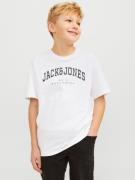 Jack & Jones Junior Shirt met ronde hals JJECALEB VARSITY TEE SS O-NEC...