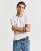 Gant T-shirt SLIM SHIELD V-NECK T-SHIRT met een klein geborduurd logo ...