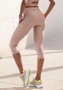 active by Lascana Caprilegging Sportbroek in allover leeuwprint