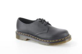 Dr. Martens 24256001 dames veterschoenen sportief