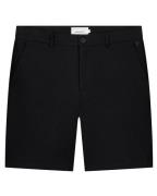 Pure Path Short 25010504
