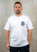 Lyle and Scott Embroidered badge graphic t-shirt