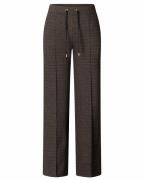 Yesta Broek a005699 romana